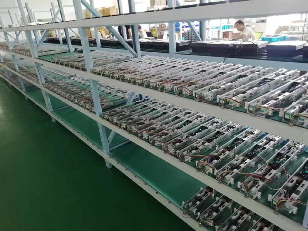 出厂老化测试车间 1